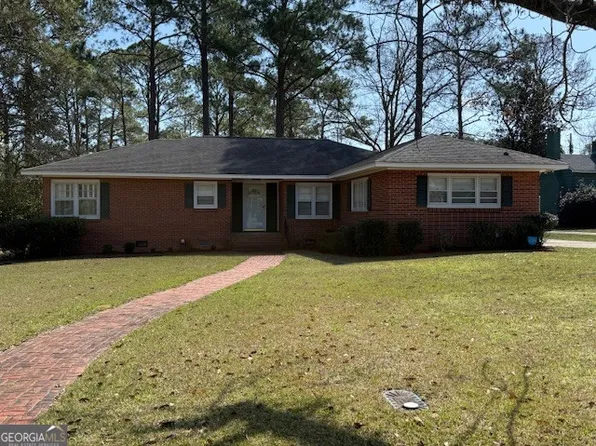 1221 Ridge Ave N, Tifton, GA 31794