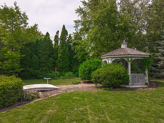 3rd image of 1102 Tanger Cc Ct