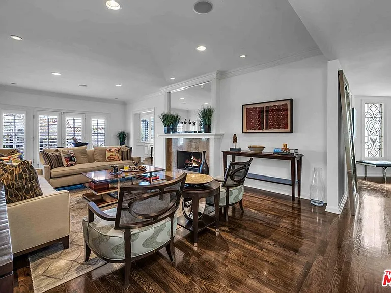 11745 Montana Ave #301 — Photo 7