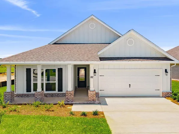 82 Gray Owl Dr E, Freeport, FL 32439