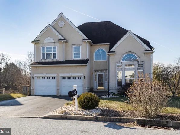 532 Mystic Ln, West Grove, PA 19390