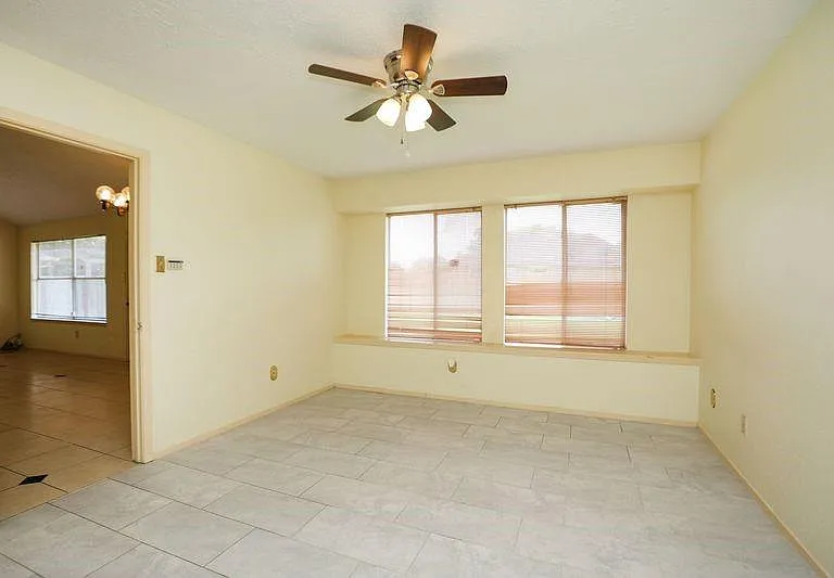 8215 Summer Quail Dr — Photo 19