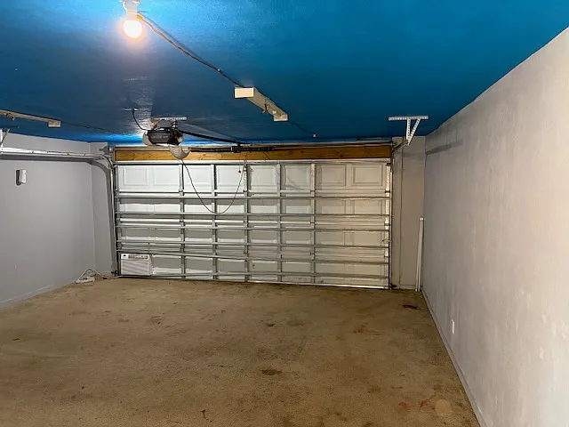 2300 16th St W — Photo 5