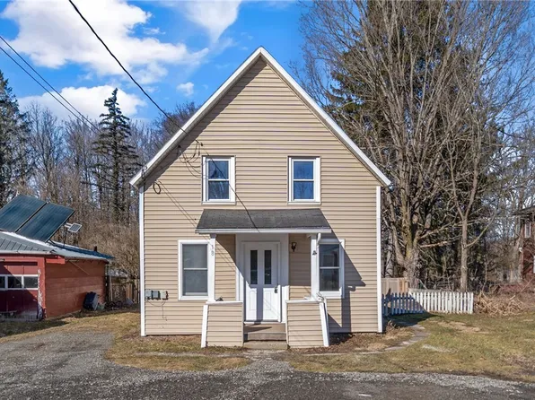 18 Liberty St, Spencer, NY 14883