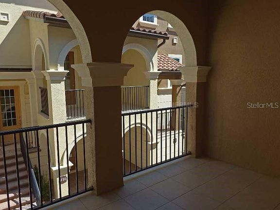 4th image of 936 Lobelia Dr