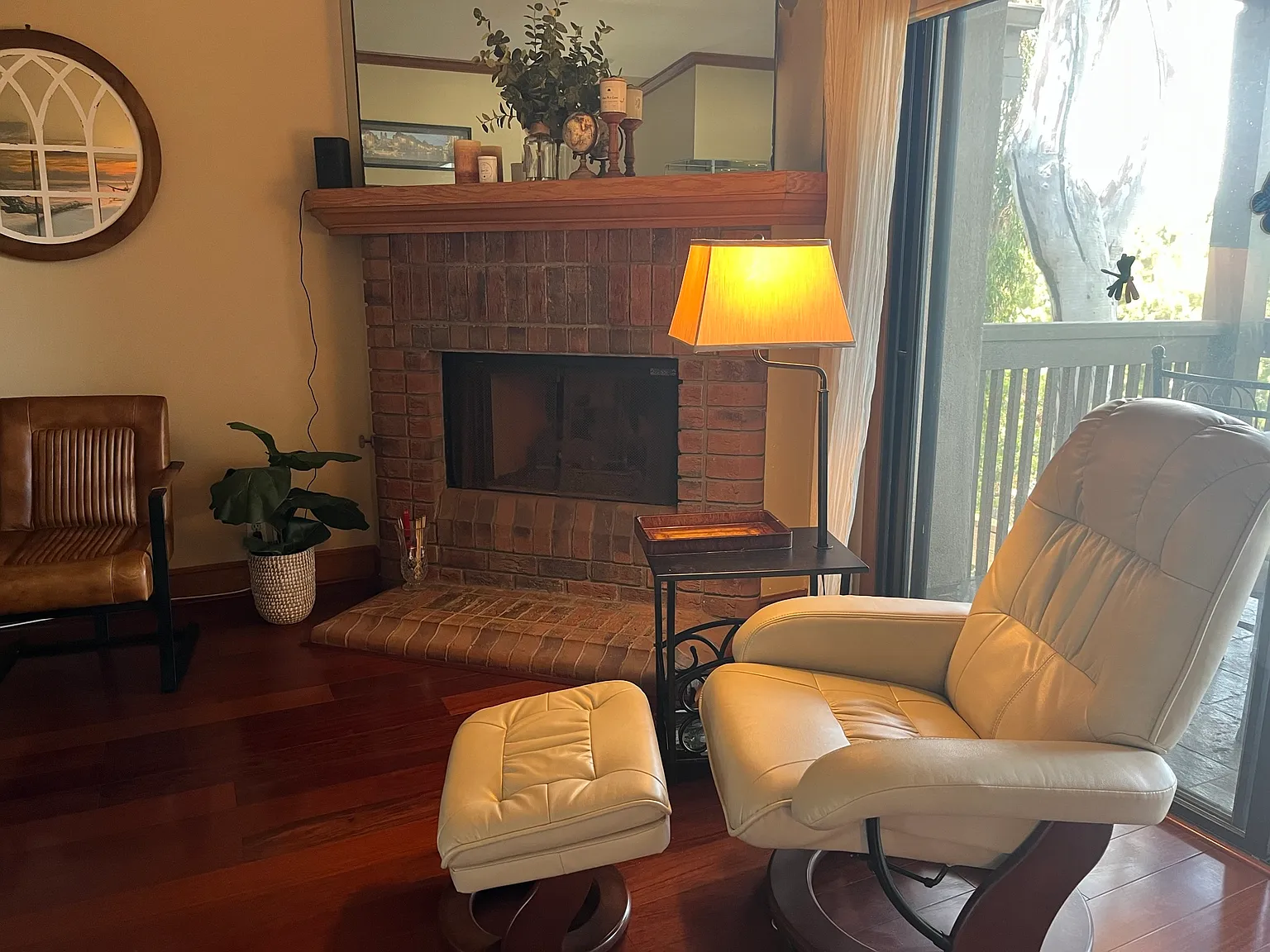 2 bed, 1243 sqft, $4,250 — Photo 3