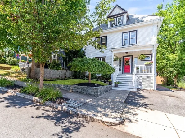 24 Bartlett St, Melrose, MA 02176