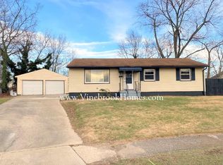 690 Wynwood Ct, Dayton, OH 45431