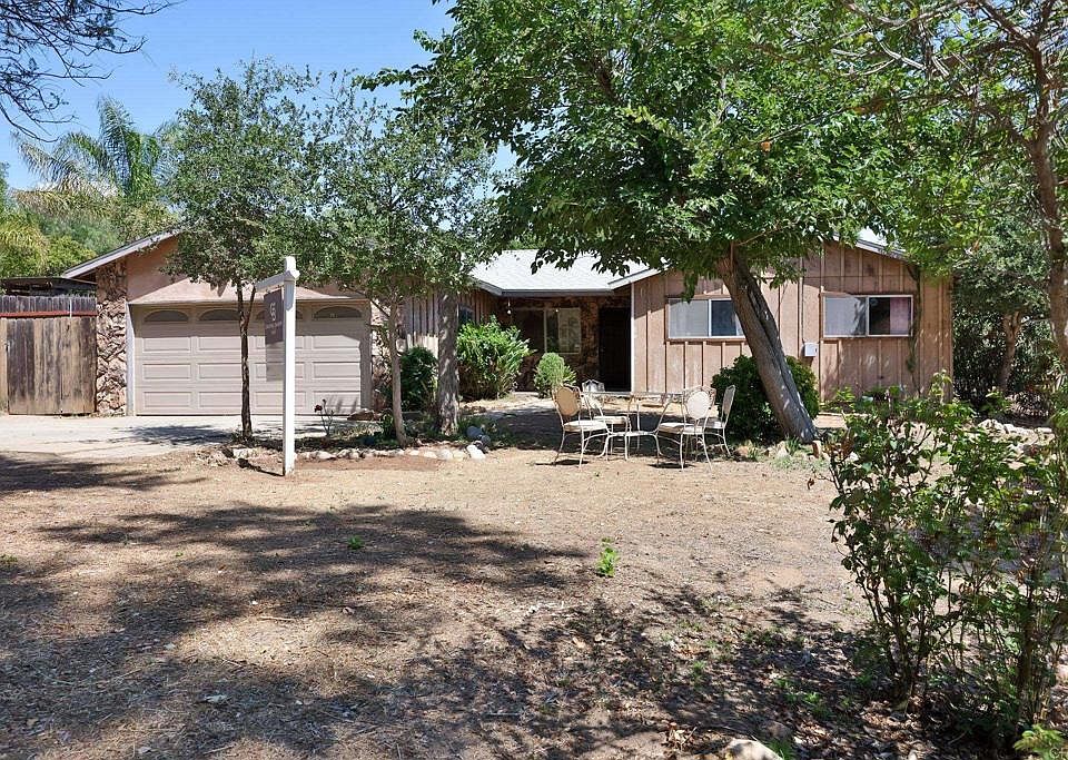 1st image of 11525 Eucalyptus Hills Dr