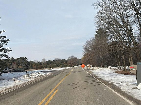 4th image of N1296 County Rd E