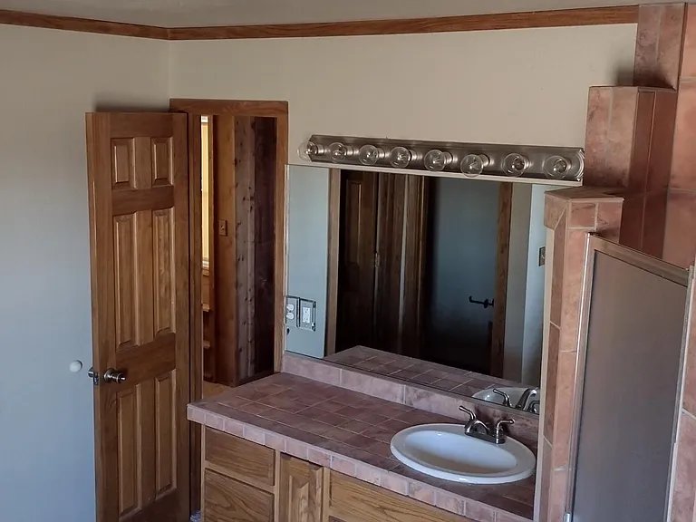 14015 University Ave #1 — Photo 10