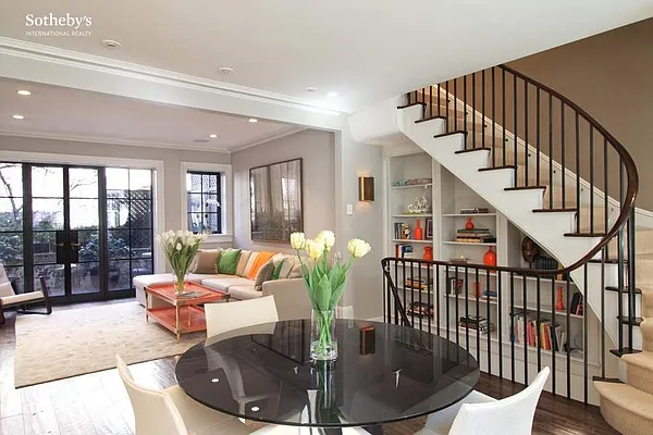 Rented by Sotheby's International Realty | media 31