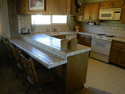 Breakfast bar