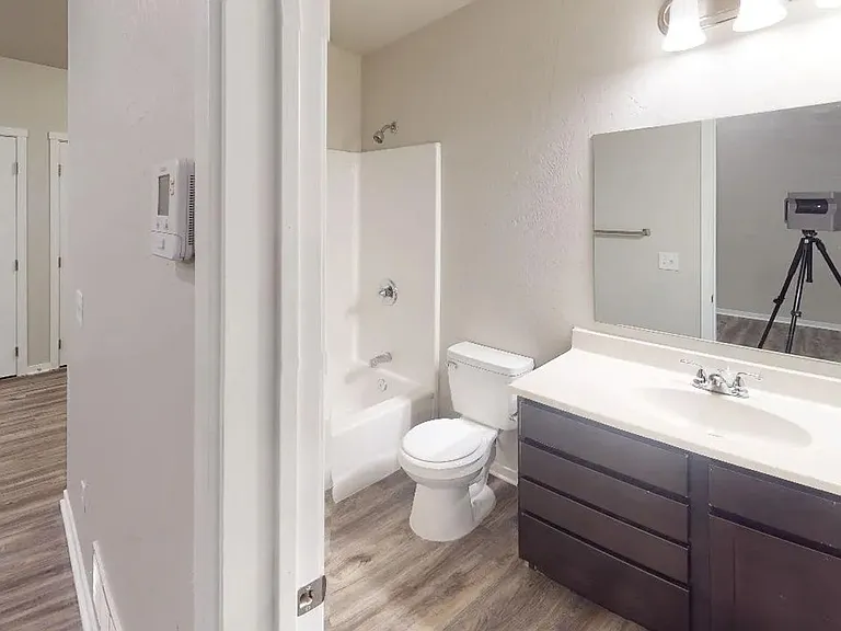 466 Constitution Blvd — Photo 7