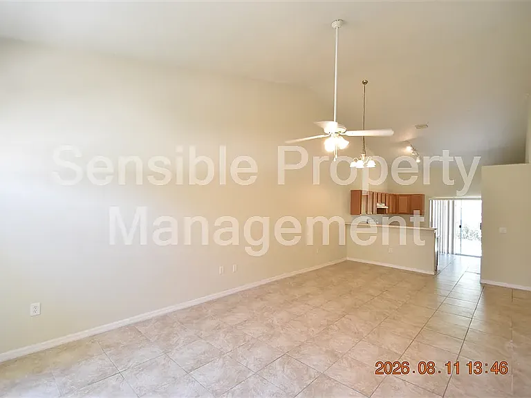 7413 Canterbury St — Photo 5