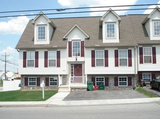317 Maple Ave UNIT 4, Hanover, PA 17331