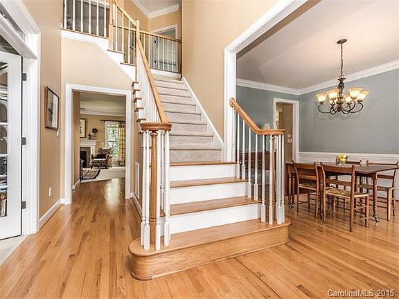 2nd image of 7617 Garnkirk Dr