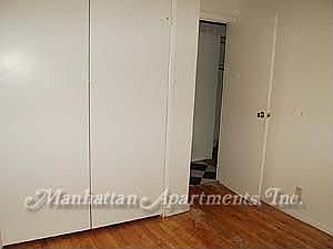 1st image of 1 E 94th St