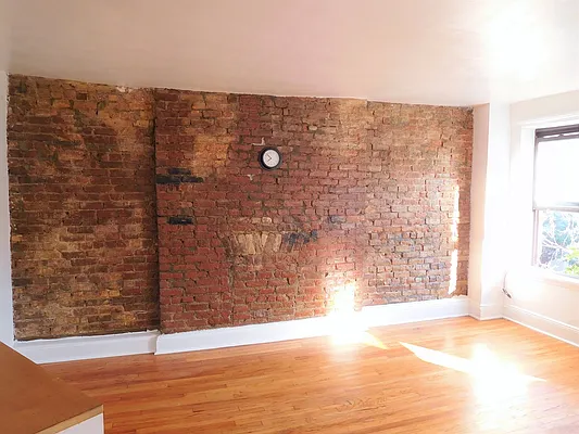 Rented by Renetta Real Estate | media 5