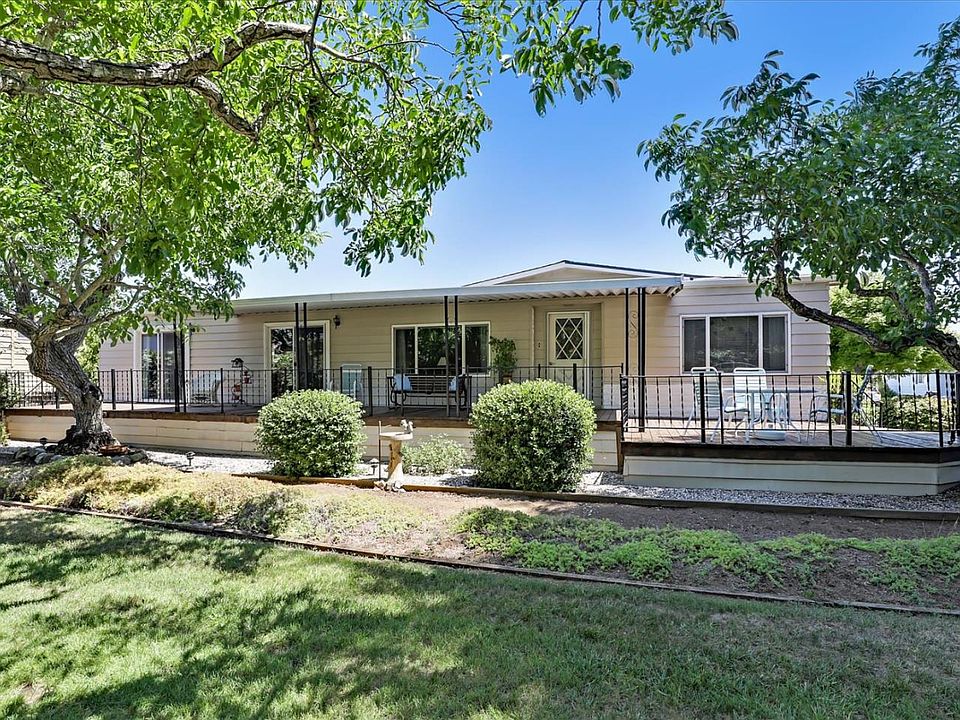 1st image of 145 Nut Tree Ln #145