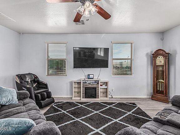3rd image of 1733 N 77TH Drive