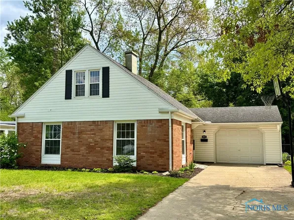 6631 Coppersmith Rd, Sylvania, OH 43560