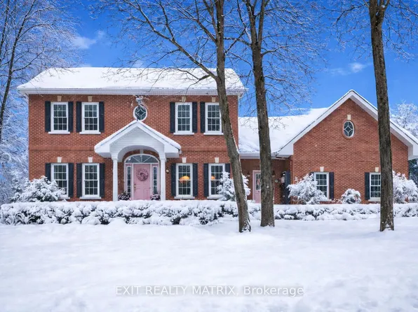 1271 Georges Vanier Dr, Ottawa, ON K4C 1R6