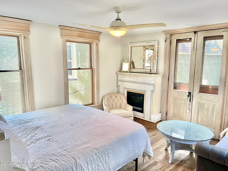 100 Lake Ave — Photo 11