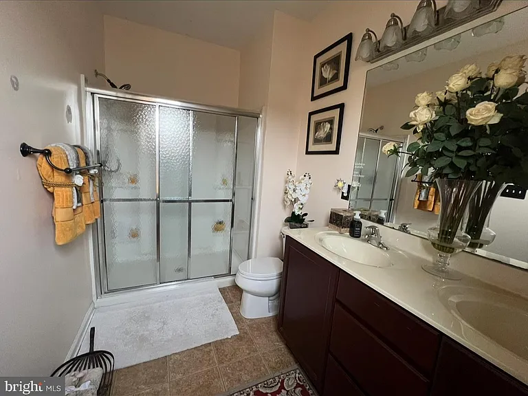 1116 S Olmsted Pkwy — Photo 30