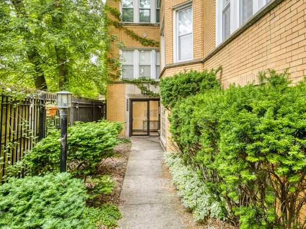 2229 N Kimball Ave APT 2W, Chicago, IL 60647