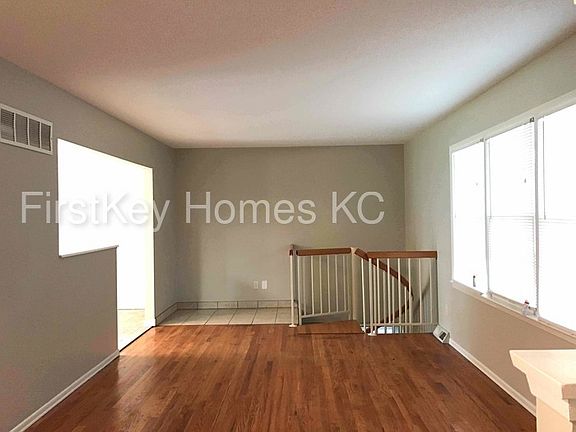 2nd image of 802 N Choctaw Ave