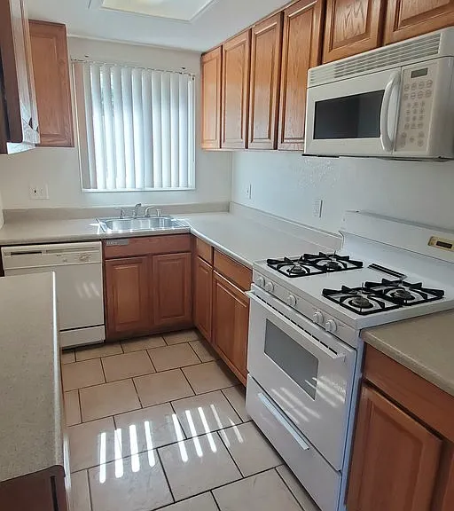 7110 Mohawk St — Photo 14