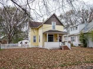912 9th St N, Fargo, ND 58102