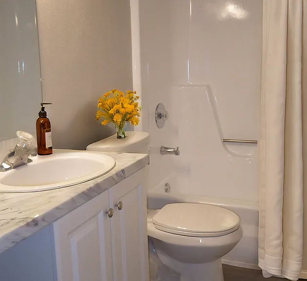 Spencer Creek Apartments — Photo 17