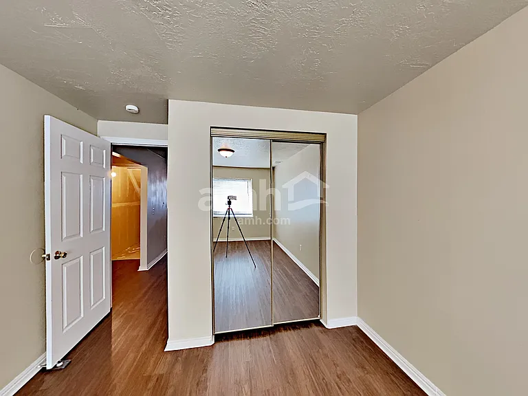 6432 S High Bluff Dr — Photo 17