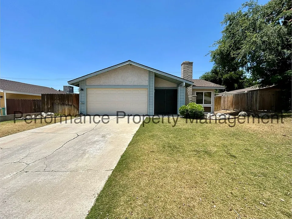 2716 Catalina Dr