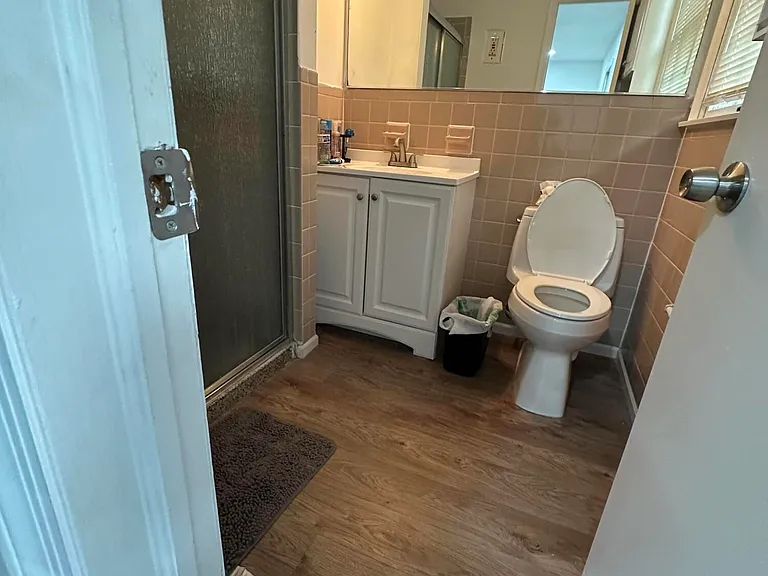 422 W Lake Ave — Photo 15