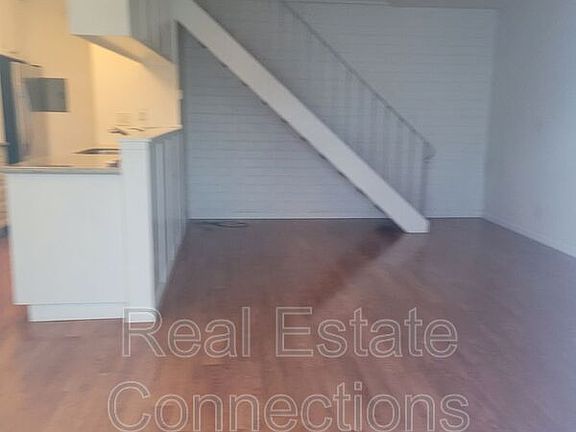 4th image of 443 E Latimer Ave APT 3