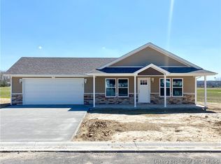 1221 Ironwood Pass Ave, Scottsburg, IN 47170