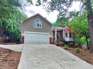 145 Timberleaf Dr, Duncan, SC 29334