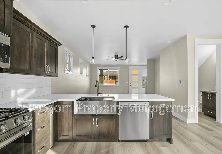 1446 E Star Dr — Photo 4