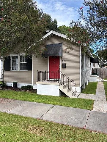 549 Allo Ave