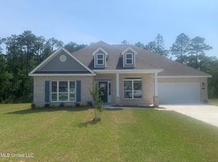 11713 Loblolly Ct, Ocean Springs, MS 39564