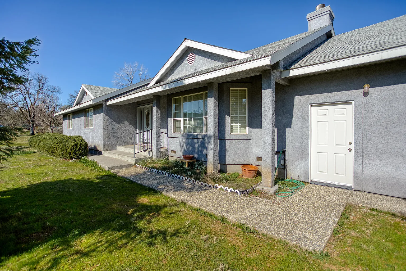 18226 Oasis Rd photo 1