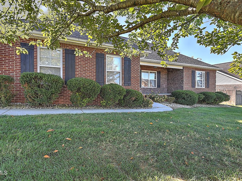 1st image of 5562 Meadow Wells Dr