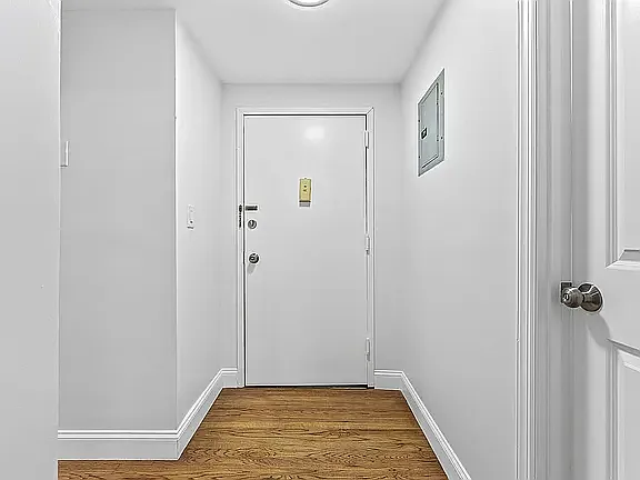 1 bed, 1039 sqft, $1,600 — Photo 2