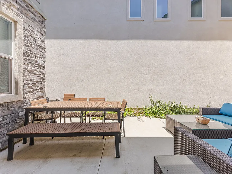 387 Sawbuck — Photo 19