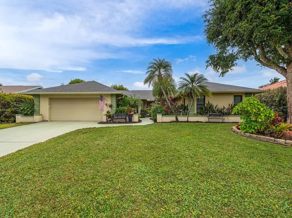 431 Forest Hills Blvd, Naples, FL 34113