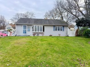 4 Oak St #1, Garnerville, NY 10923