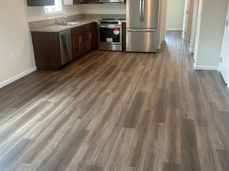 Kitchen & Dining Room